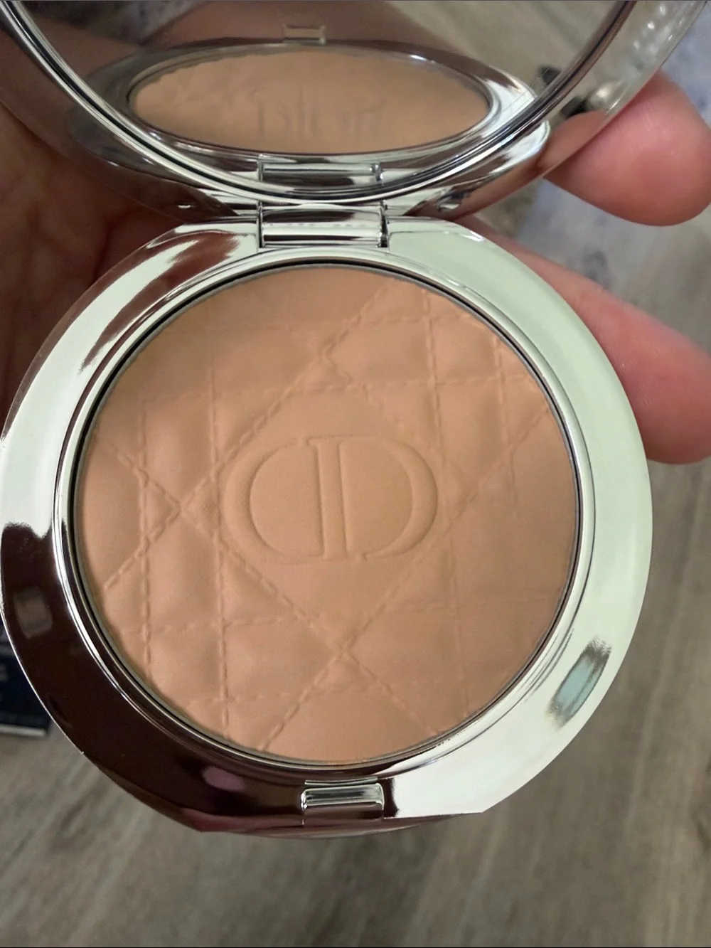 Dior Quilted Cream compact pressed powder in 02 light